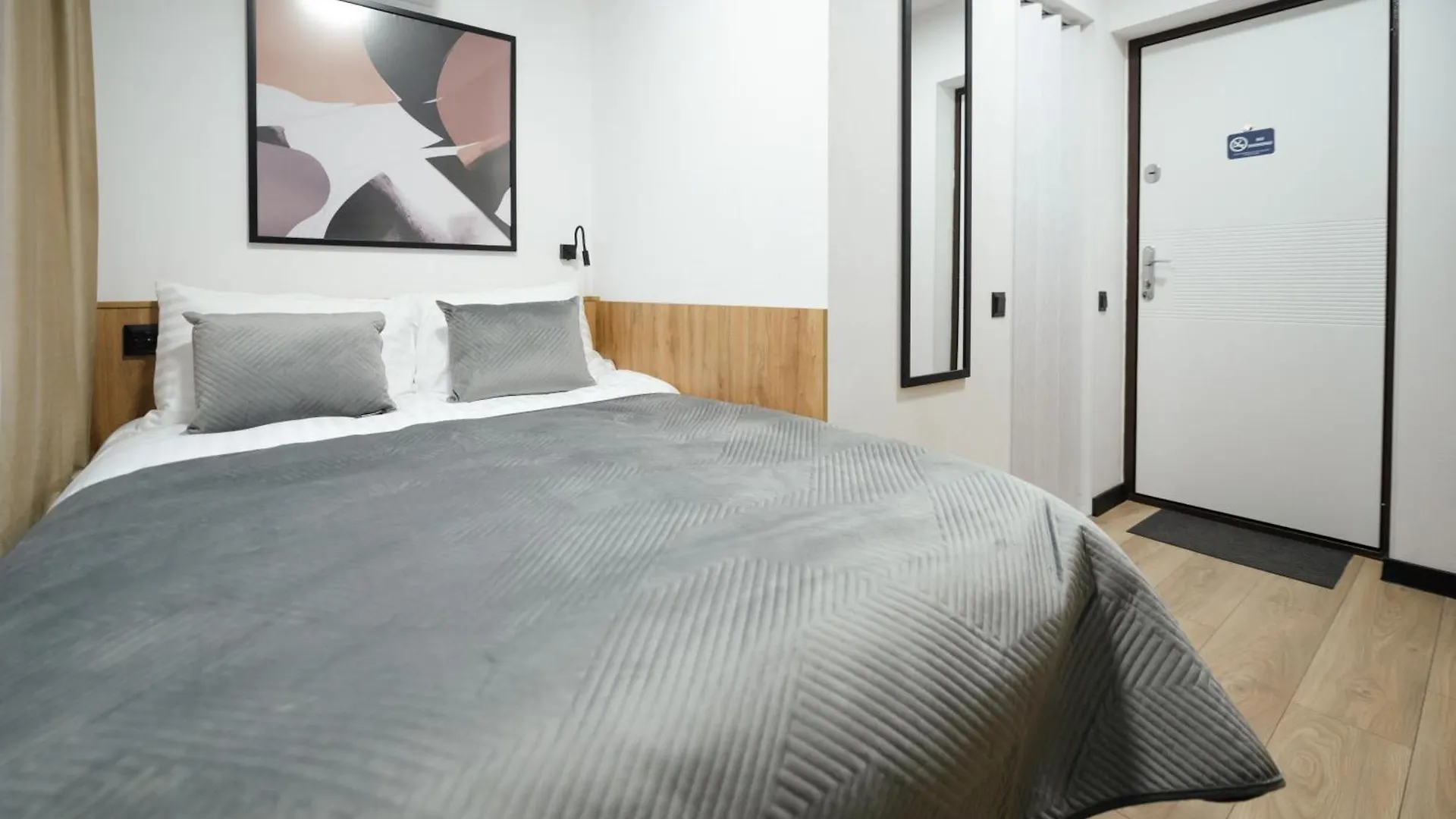 Apartmán Myfreedom Апартаменти Вул Лаврська 4 Kyjev Ukrajina
