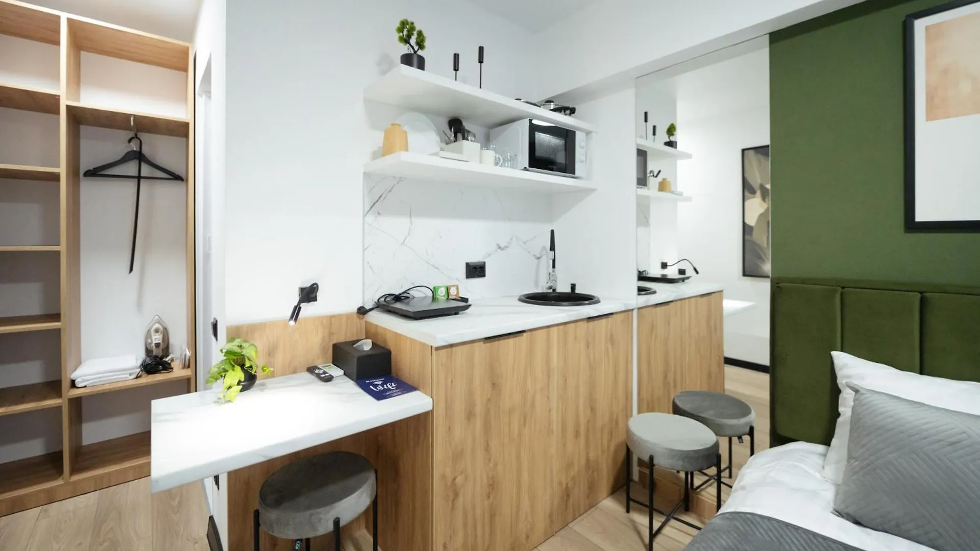 Apartment Myfreedom Апартаменти Вул Лаврська 4 Kyiv Ukraine