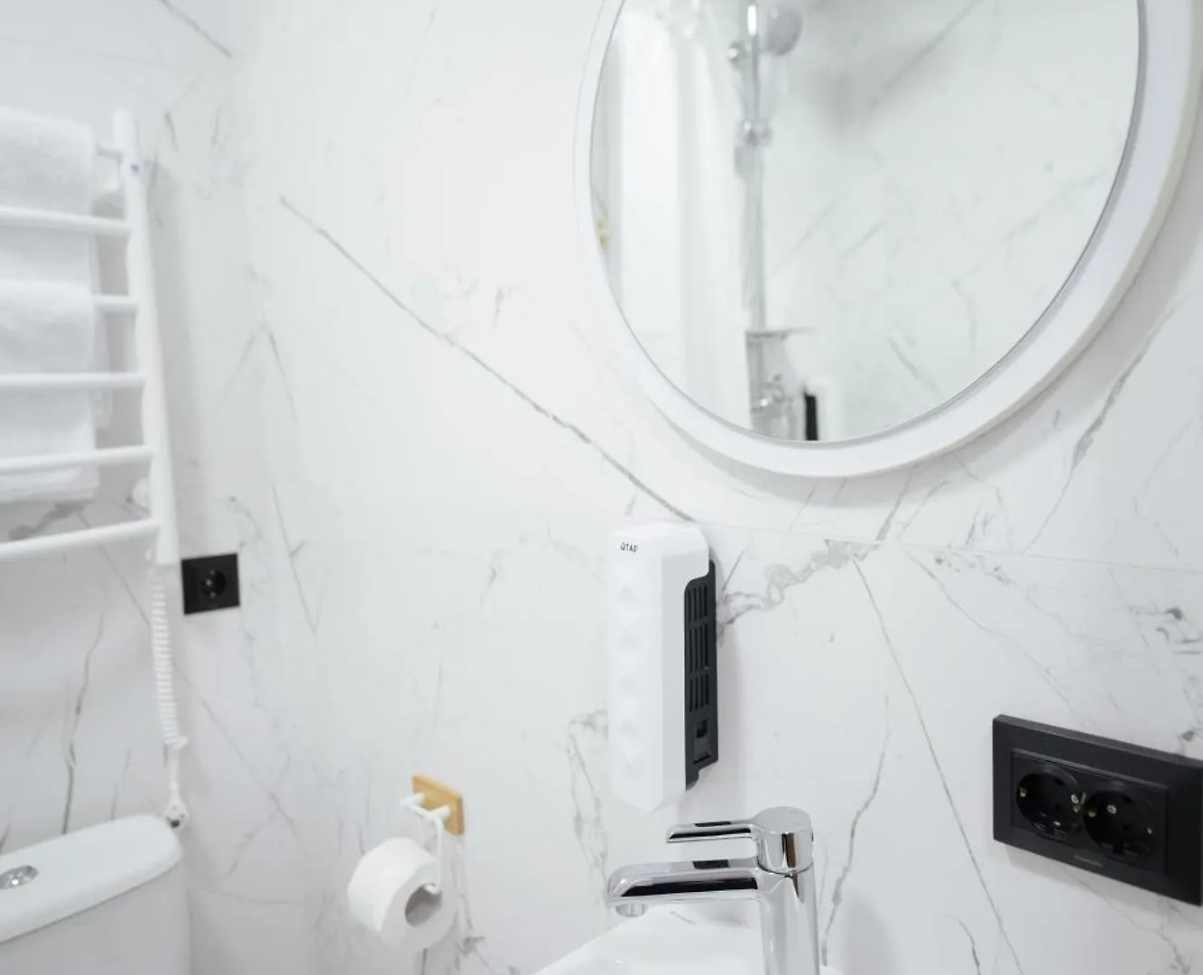 Apartment Myfreedom Апартаменти Вул Лаврська 4 Kyiv