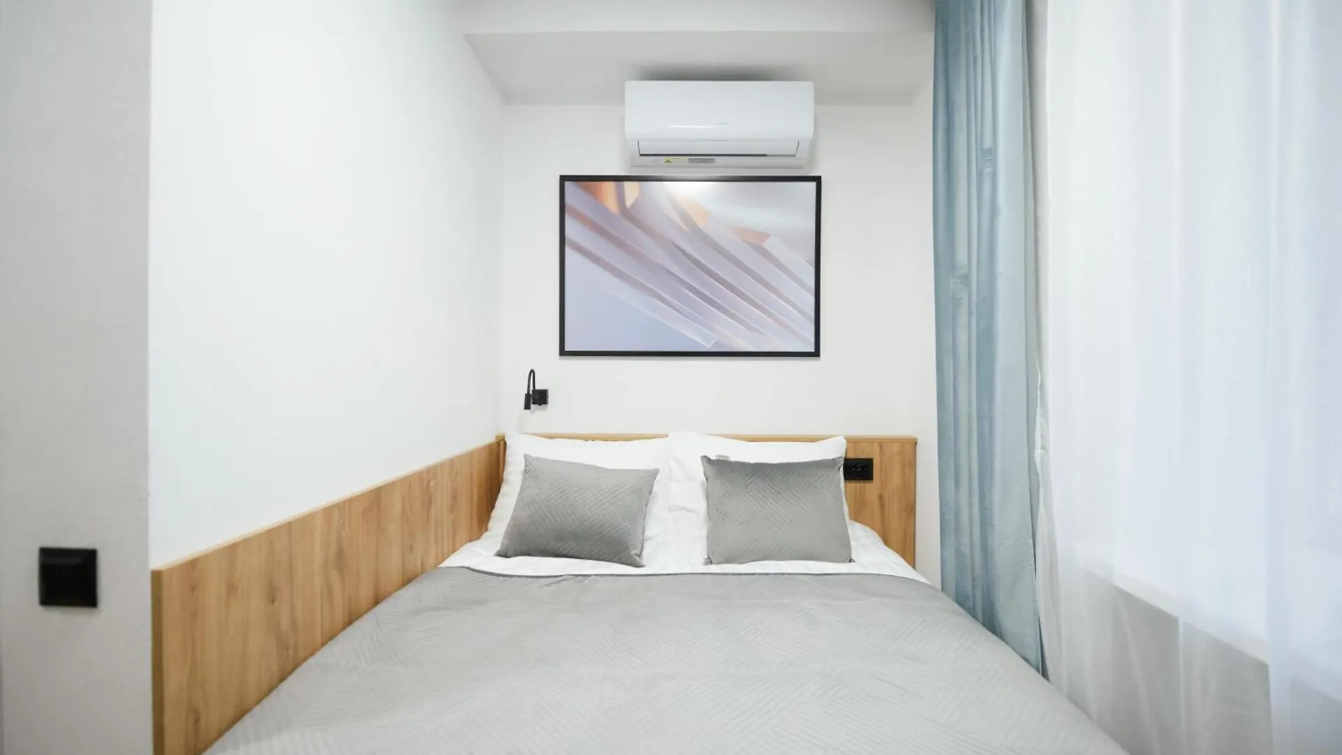 Myfreedom Апартаменти Вул Лаврська 4 Kyiv Apartment